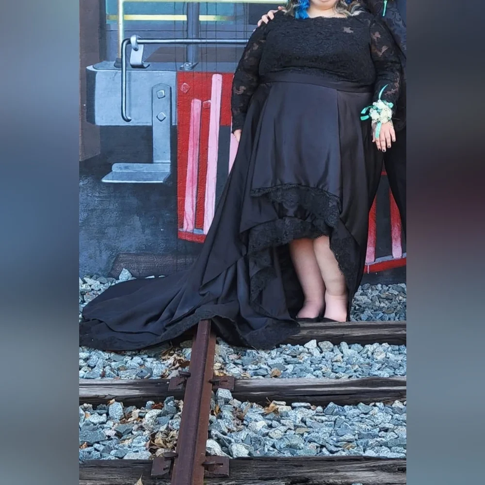 28w Hebeos Prom Dress Worn Once - Picture 4 of 13